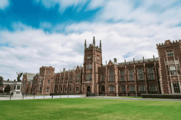 Queen's University Belfast - QUB